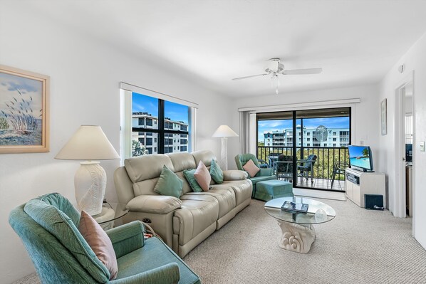 Welcome to Estero Cove 341