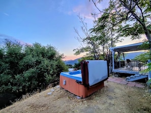 Bain à remous extérieur