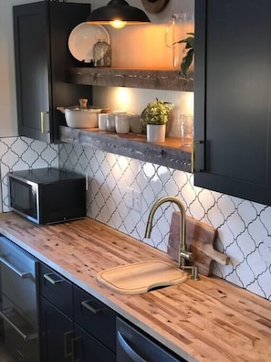 Kitchenette for simple meals