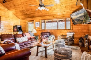 Living room located in the main/upper floor.