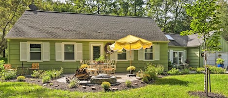 Pittsford Vacation Rental | 2BR | 1BA | 2 Steps to Enter | 1,200 Sq Ft