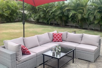 Bright, breezy, upgraded house, near the ocean! Contact for rates/availability!