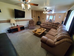 Very Nice Living Room and Dining Area!