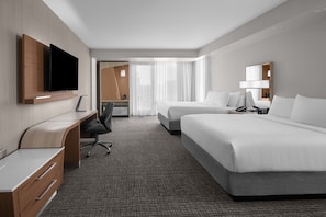 Comfortable 2 Queen size beds
