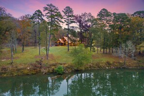 On River Time Lodge had a beautiful view of the river!