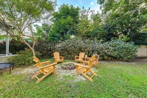 Fire Pit with Outdoor Chairs