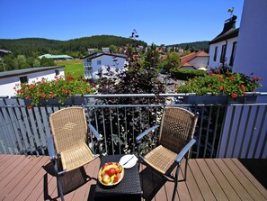 Doppelzimmer Ost mit DU/WC und Balkon-Doppelzimmer 40qm
