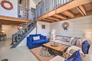 Living Room | Smart TV | Cable | Electric Fireplace