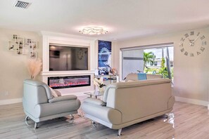 Living Room | Free WiFi