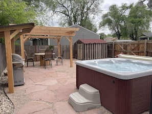 Backyard | Hot Tub, BBQ and Lounge Area