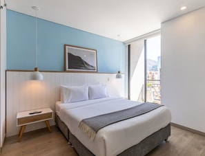 Queen Bed