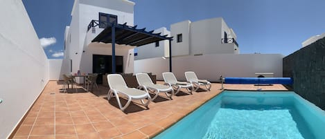 Villa Ramona - Pool & Terrace