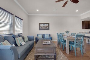 Living/Dining Area