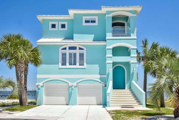 The front view of Seabreeze