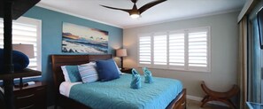 Comfortable KING size bed with ocean view from the main bedroom