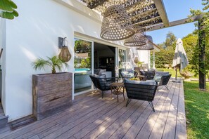 Chill out next to pool