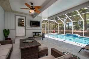 Outdoor TV and great view of the pool