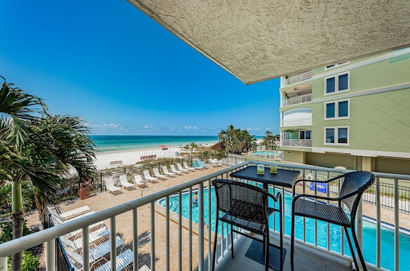 Balcony pool and beach views