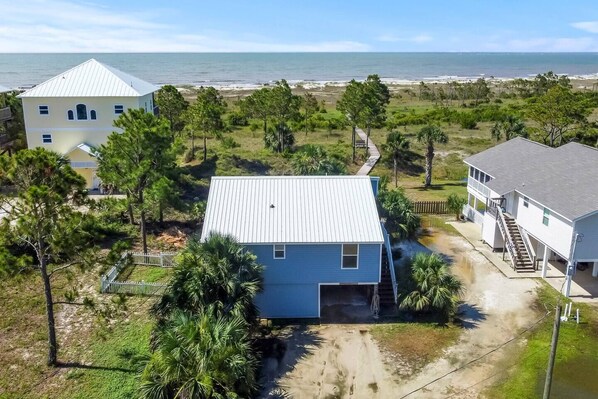 Notice the fence on the left of the house for our four legged guests.