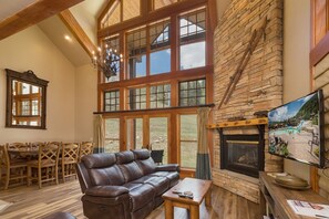 Main Living Space/dining - Gas Fireplace and TV