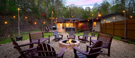Magical yard with private firepit, hot tub, string lights & forest all around!