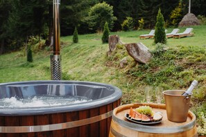 屋外スパ浴槽