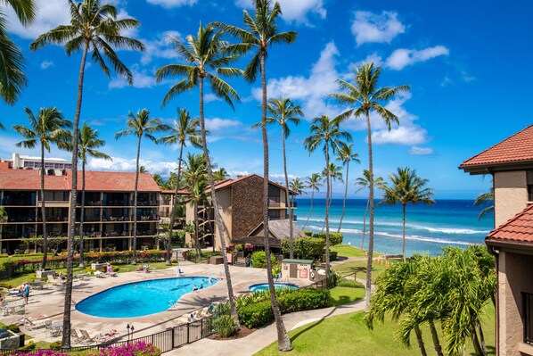 Pool/ocean views