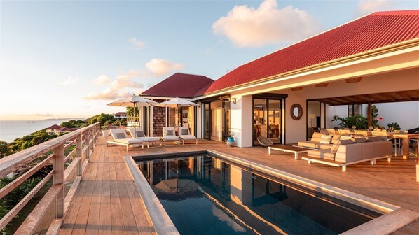 Pool & Terrace