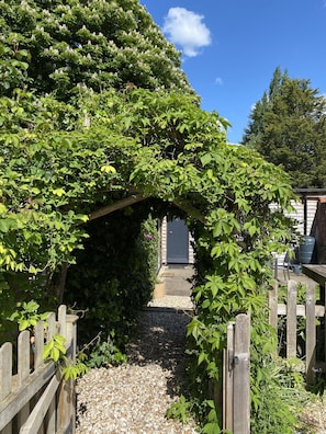 Entrance to Chestnut Lodge