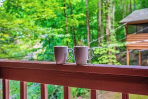 Views | Covered Deck | Relaxing