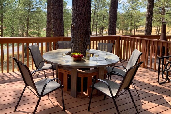 Ruidoso Vacation Rental | 2BR | 1.5BA | 960 Sq Ft | Stairs Required