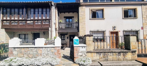Property building,Facade/entrance