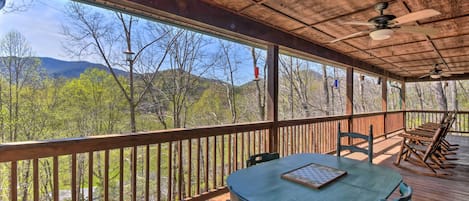 Hiawassee Vacation Rental | 4BR | 3BA | Stairs Required for Access | 2,000 Sq Ft