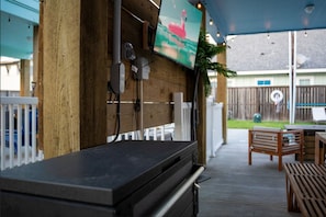 50" smart tv, outdoor cooler