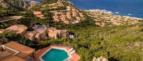Accogliente villa familiare in affitto a Costa Paradiso.