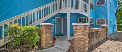 Kissimmee Vacation Rental | 3BR | 2BA | Step-Free Access | 1,460 Sq Ft