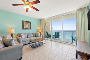 Living Area with Gulf Views