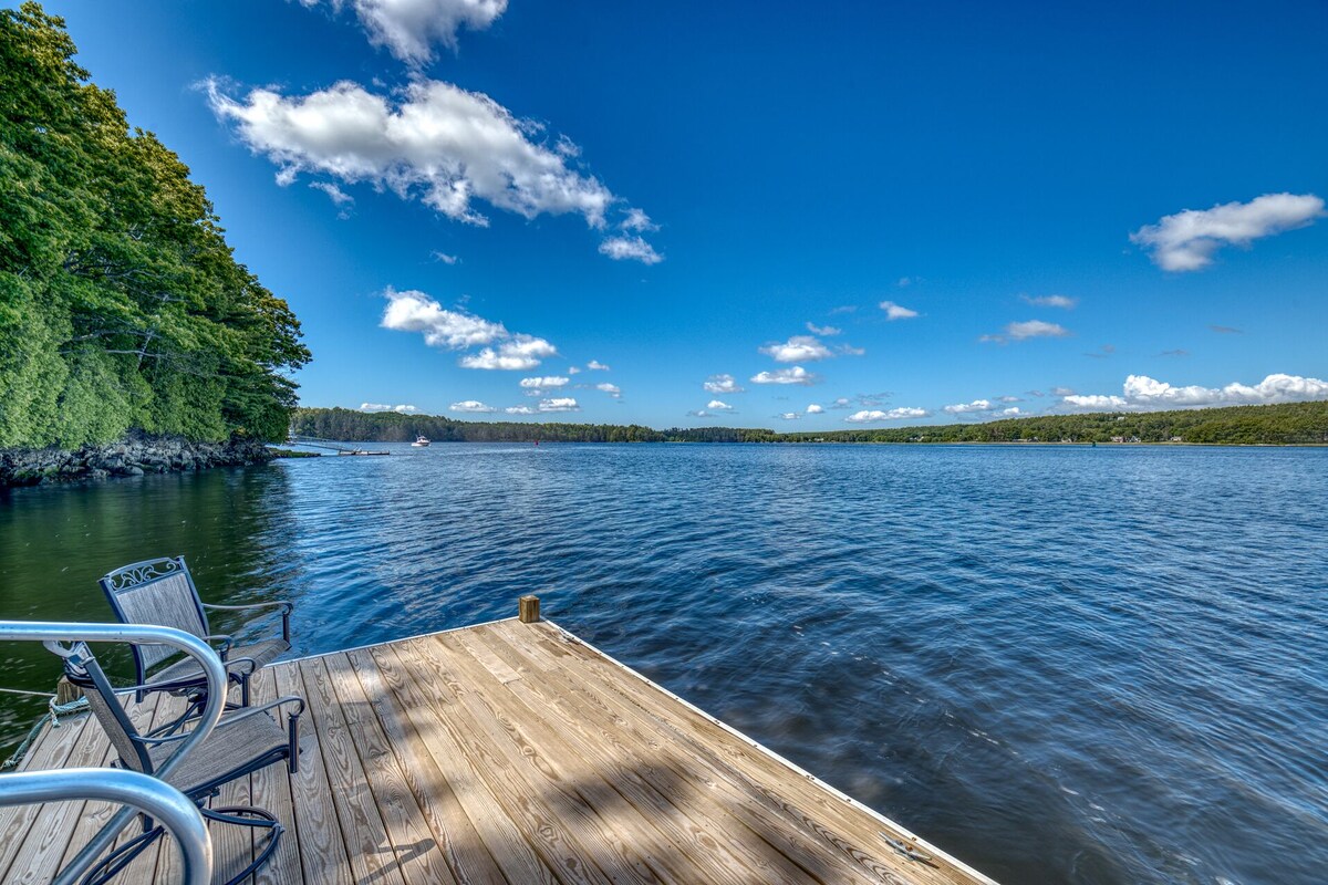 Fabulous Waterfront Home Midcoast Maine with King Bed