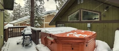 Private hot tub