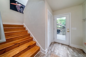 Entry way