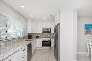 Beautifully updated Kitchen