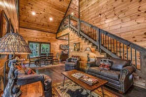 Indoors, Furniture, Living Room, Hardwood, Lamp