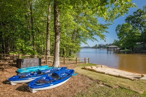 2 adult and 2 kids kayaks included.