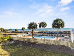 Bask | Community Pool