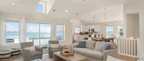 Amazing Oceanfront views and an open floor plan