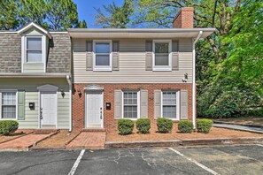 Townhome Exterior | 2 Stories