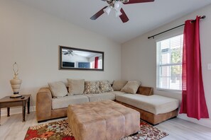Main Living Space | Free WiFi | Central Air Conditioning | Cable TV