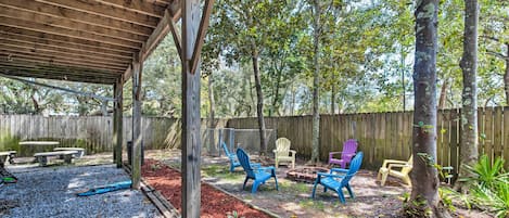 Pensacola Vacation Rental | 2BR | 2BA | 1,100 Sq Ft | 1 Step Required For Access