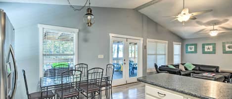 Pensacola Vacation Rental | 2BR | 2BA | Access By Stairs Only | Top Unit