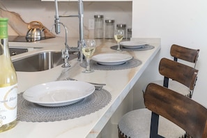 Kitchen barstools